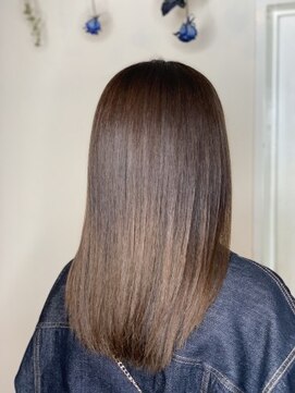 ブローチ(Brooch) 髪質改善クセストパー＋輝髪！