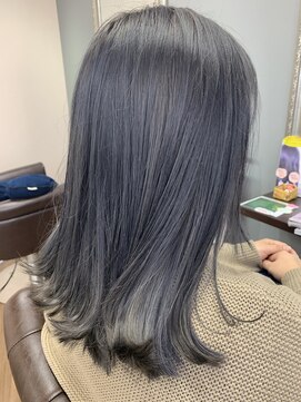 ヘアーアンドメイク カナン(HAIR&MAKE CANAAN) ダークグレージュカラー