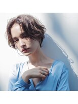 ミット バイ ツリー 吉祥寺(mit by tree)&nbsp;ホワイトグレージュくすみブルーセンターパートショートボブ