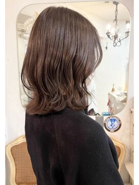 アミュレ(Amule) 艶感アップニュアンスカラーくびれミディ30代40代梅ヶ丘美容室