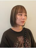 ボブレイヤー顔まわりハイライトカラーローライトベージュカラー