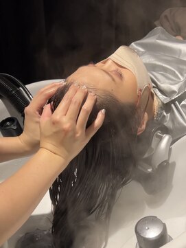 アフロート ルヴア(AFLOAT RUVUA) 【ヘッドスパ】頭皮ケア 髪質改善 30代40代50代 新宿