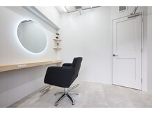 ユアーズヘア 神楽坂はなれ店(youres hair)の雰囲気（全席半個室でゆったりくつろげます！iPadも全席ご利用頂けます☆）
