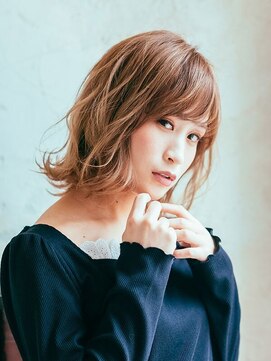 アルバ 津城山店 カーリーボブ