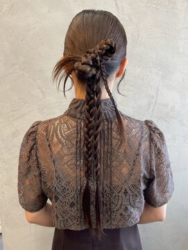 スリー 博多(THREE...) カチモリ×編み下ろしねじりアレンジ