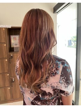 クティエ(Cuthie) ロング/小牧市/白髪ぼかし/ハイライト