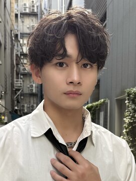 アリエッタ(aRietta) ふわっとしててもかっこいいシャドウパーマセンターパート