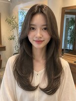 ノエルヘアー(Noel hair) ロング/韓国レイヤー/センターパート/オリーブグレージュ