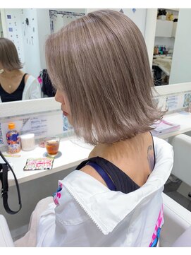 ラピス 千葉(Lapis) グレージュ×外ハネスタイル☆