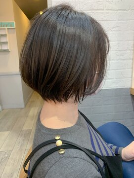 エルダーズ(L:der's) やわらかく束感あるショートボブ