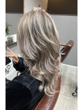 ネジヘアライフ(Nezi Hair Life) ハイトーン ハイライト