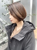 ヌード(NUDE)&nbsp;NUDE 小顔補正立体カット10代20代30代40代 センター分けボブ