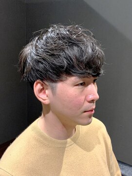 ビーダンディー(Bee dandy) ビジネスツーブロックマッシュ 束感ショート ナチュラルパーマ