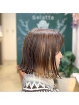 サロットルーチェ(salotto luce)&nbsp;切りっぱなしボブ＆インナーカラーの遊び心あるスタイル