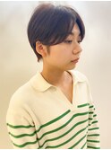 耳掛けマッシュショートヘア