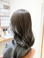 ネオリーブ クタ 町田店(Neolive kuta)&nbsp;【Neolivekuta】ダークグレージュ【町田】