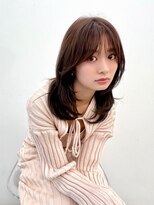 ヒュー 広島(HEW)&nbsp;くびれレイヤーカット大人かわいいグレージュヘア20代30代