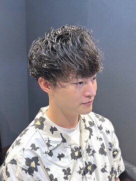 ビーダンディー(Bee dandy) ビジネスツーブロックマッシュショート デザインパーマ