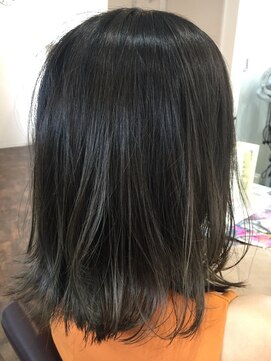 アリア トータルビューティー(Aria total beauty) ダークグラデーション