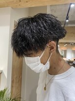 クオル 立川(QOL)&nbsp;ツイスト スパイラル ツイスパ 波巻き 波打ち パーマ 眉カット