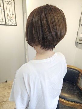 ヘア ケア ディエイチケー(HAIR CARE DHK) 大人ショートボブ