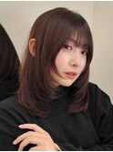 顔周りレイヤーカットくびれヘアミルクティーベージュカラー
