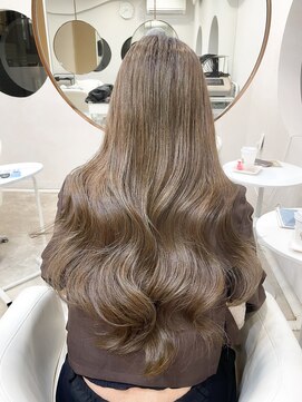 レア 表参道(L'ea) くびれヘアアプリコットオレンジ夏ヘアハイライトカラー