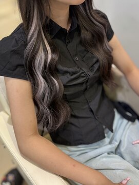 ユーフォリア 新宿店(Euphoria) 韓国風くびれヘア◎シールエクステ