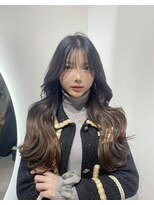 ベール(Vale)&nbsp;20代に人気！小顔くびれ巻きレイヤー