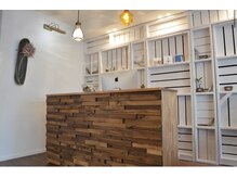 洗練されたデザインと心地よい空間が広がるおしゃれな隠れ家サロン【Oluga】