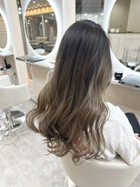 クロエ バイ ラヴィズム(CLOE by LUVISM)&nbsp;カット、グラデーション