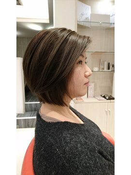 ヘアーリゾートラシックアールプラス(hair resort lachiq R+) 《R+》エレガントショート☆ハイライトアッシュ