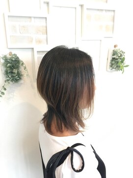 ヘアーアンドネイルフォレスト(Hair&Nail FOREST.) 個性派アシンメトリーカット