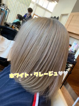 インプレス ちとせモール店(impres) ホワイトグレージュ(o^^o)