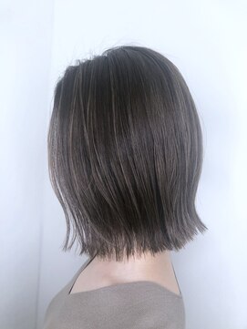 ルチェア ヘア(Lucea Hair) 切りっぱなしエアタッチハイライト