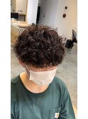 スパイラルパーマ×刈り上げマッシュ