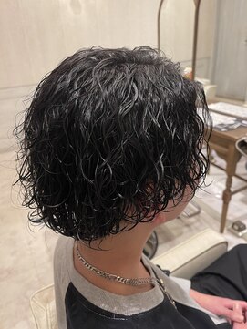 ヘアルーム ルシア(Lucia) 波巻きパーマ