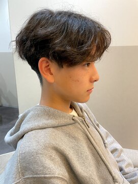 ロンド(ROND) 初心者向けナチュラルなツイストスパイラルパーマ