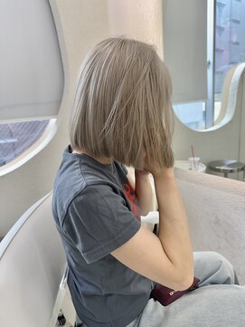 ガガ 心斎橋(GAGA) 韓国/ハイトーンカラー/ワンホンヘア/レイヤーカット/髪質改善