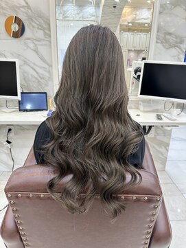 ティンク 関内(Tink) グレージュ