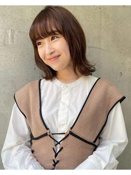 スリープ(Three-p.) 外ハネミディアム×艶々ブラウンカラー