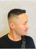 ワイルドアップバングスキンフェードアイロンパーマ爽やか
