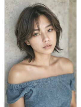 ドロシー(dorothy) ハイレイヤーボブ　カーキグレージュ