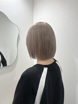 ホワイトベージュ