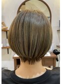 丸み大人ショートボブ