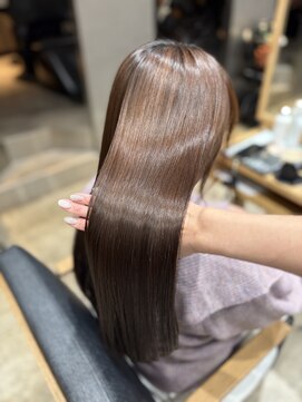 アイニティ(Inity) 艶髪後ろ美人