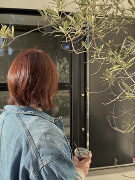 ラポーザヘア(La Pausa Hair) ミディアムレイヤー