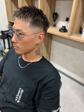 イーラ(era) 短髪×フェード×グラデーション