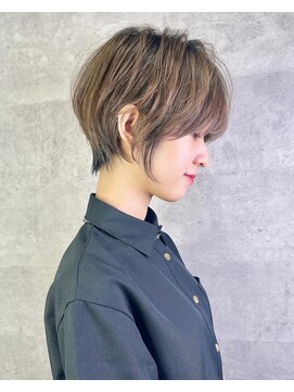 アンダーバーホワイト 芦屋店(_WHITE) 大人可愛い20代30代40代インナーカラー小顔ウルフレイヤーボブ
