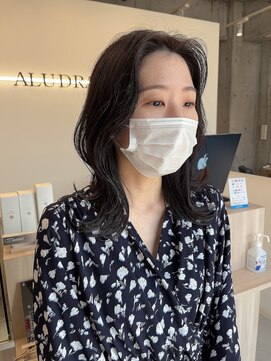 アルドラ(ALUDRA) くびれレイヤースタイル